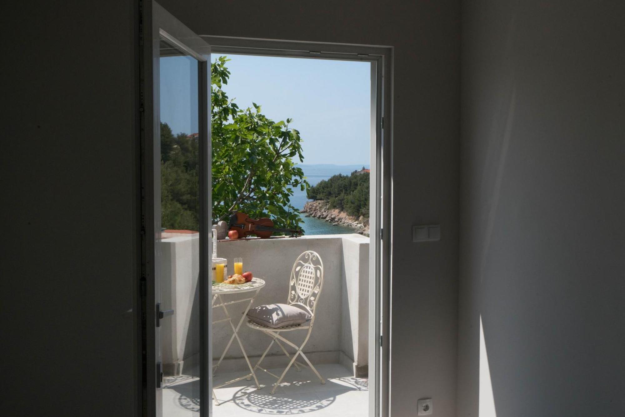 Apartments Sonata Omiš Buitenkant foto
