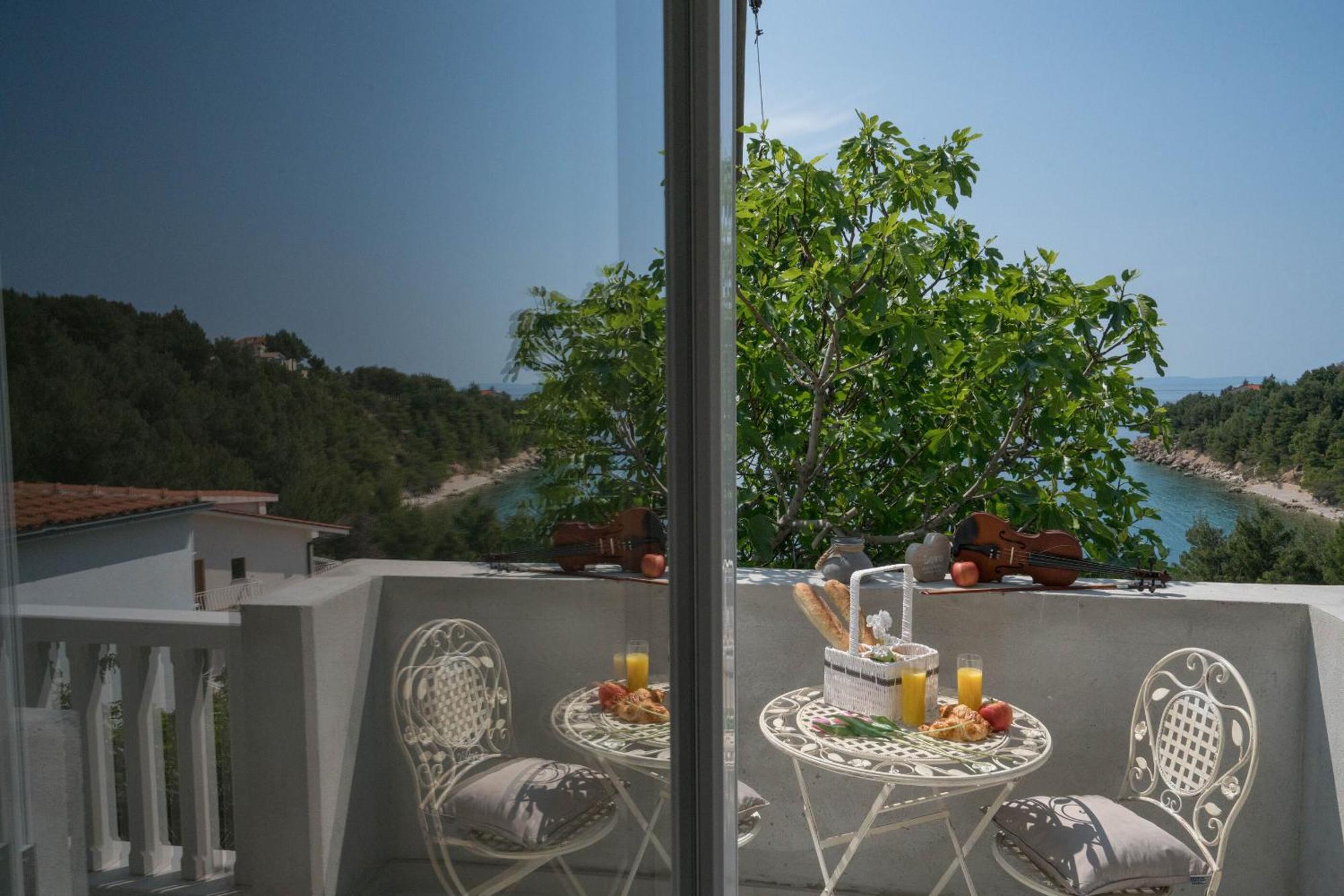 Apartments Sonata Omiš Buitenkant foto