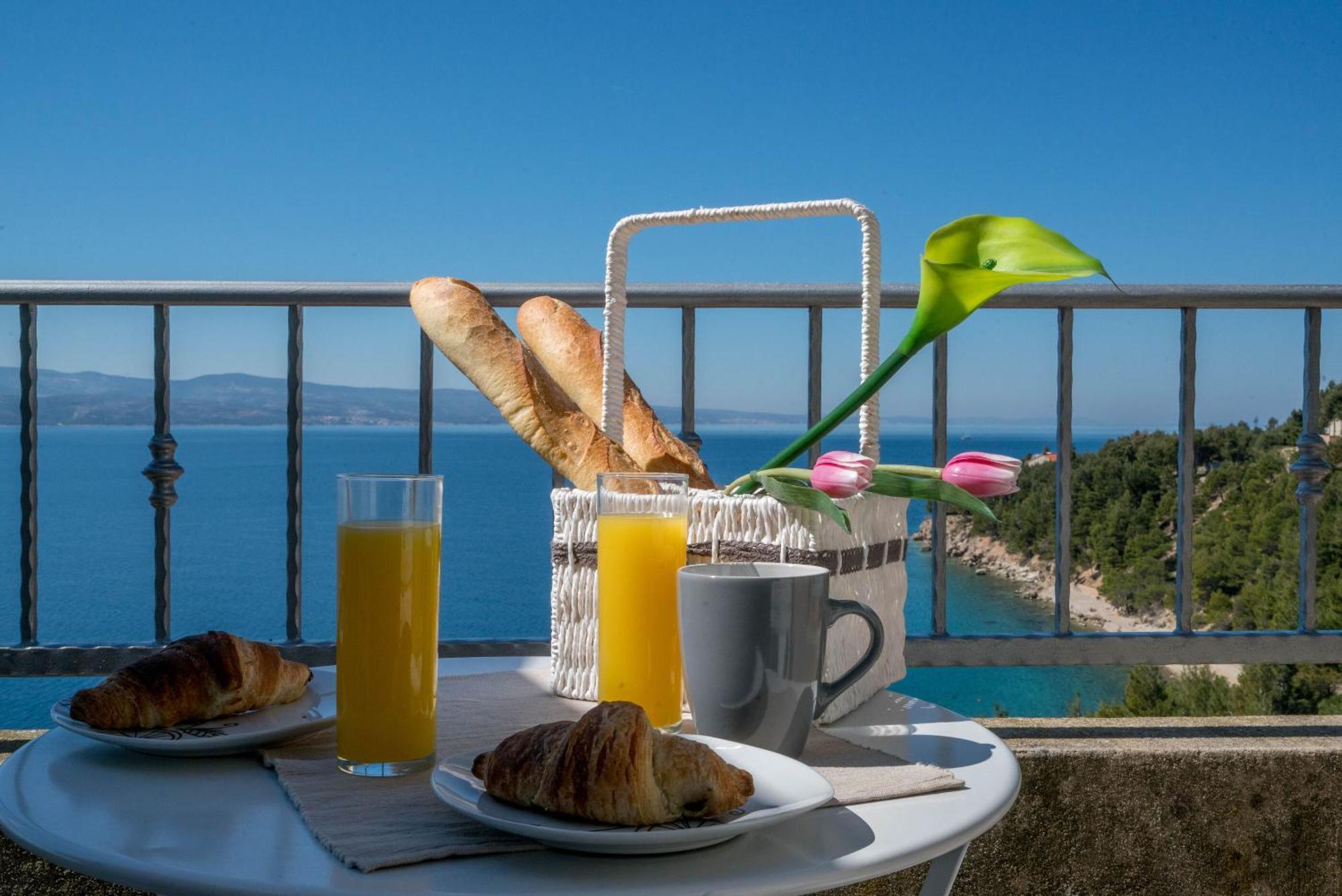Apartments Sonata Omiš Buitenkant foto